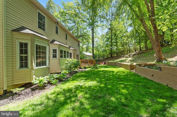 2023 STATE ROOM DR, Stafford, VA 22554