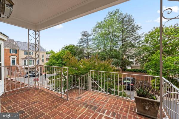 8015 QUARRY RIDGE WAY, Bethesda, MD 20817