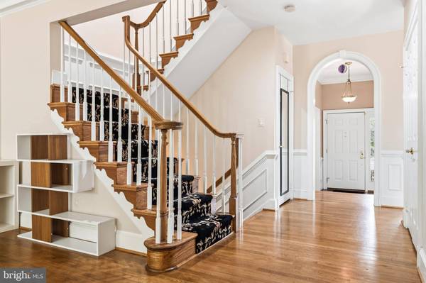 8015 QUARRY RIDGE WAY, Bethesda, MD 20817