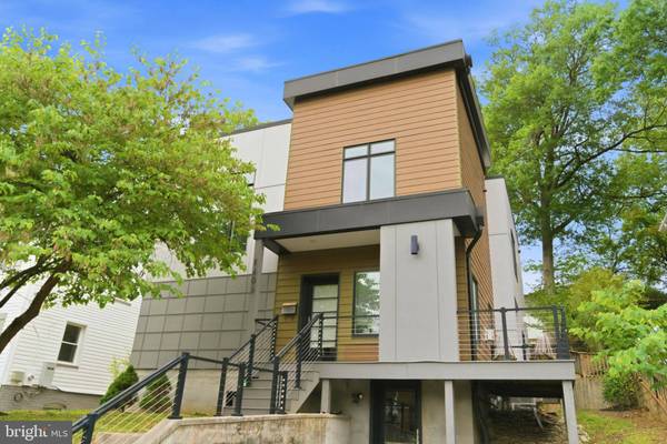 1408 N POWHATAN ST N, Arlington, VA 22205