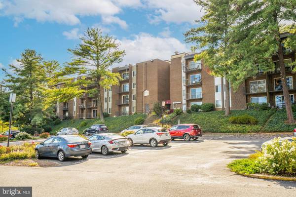 75 S REYNOLDS ST #403, Alexandria, VA 22304