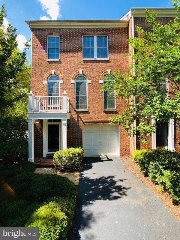 4312 PARK GREEN CT, Fairfax, VA 22030