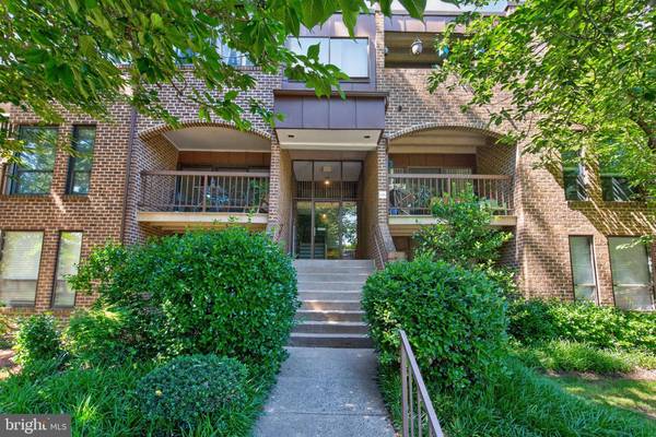 11260 CHESTNUT GROVE SQ #139, Reston, VA 20190