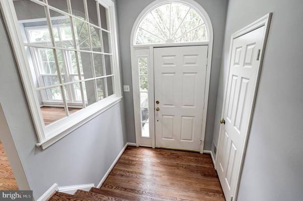 3827 INVERNESS RD, Fairfax, VA 22033