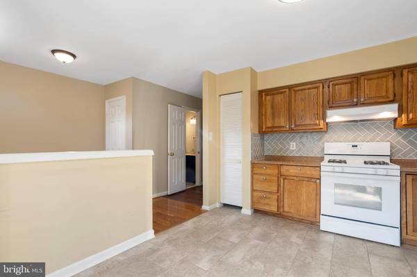 8608 ROCKY GAP CT, Lorton, VA 22079