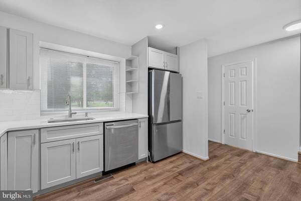 2952 JERMANTOWN RD #2, Oakton, VA 22124
