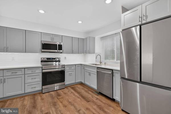 2952 JERMANTOWN RD #2, Oakton, VA 22124