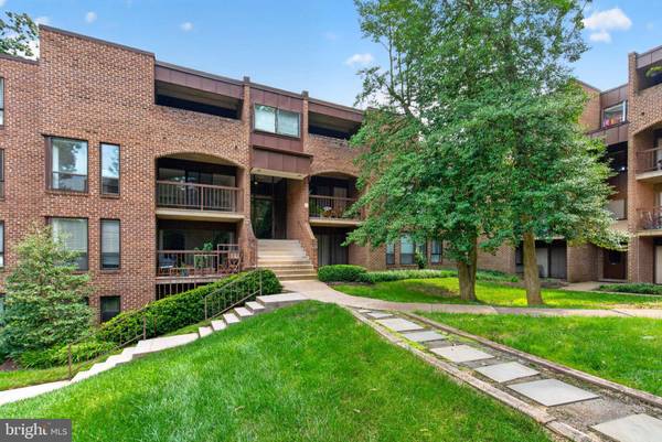 11232 CHESTNUT GROVE SQ #233, Reston, VA 20190