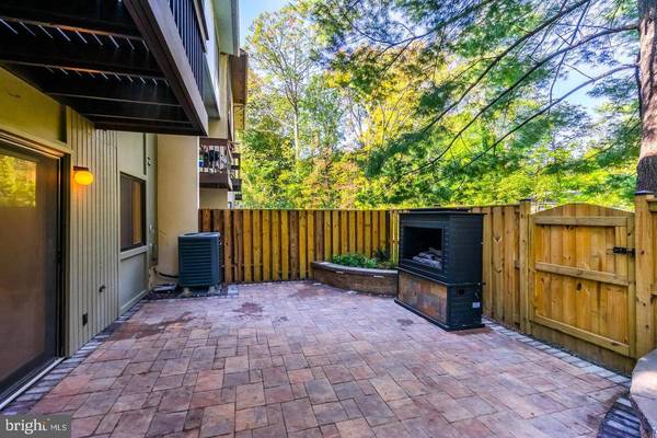2246 WHITE CORNUS LN, Reston, VA 20191