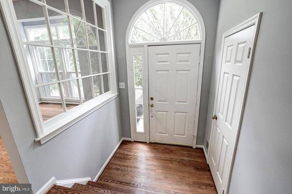 3827 INVERNESS RD, Fairfax, VA 22033