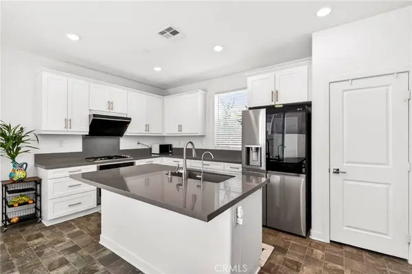 3662 S Basanite, Ontario, CA 91761