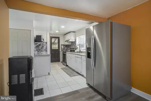 3172 SUNSET AVE, Norristown, PA 19403