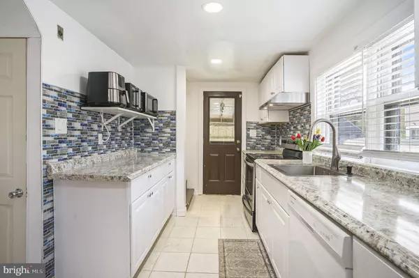 3172 SUNSET AVE, Norristown, PA 19403