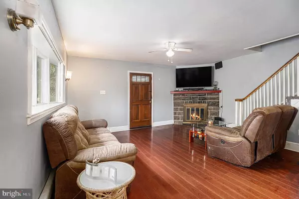 277 WINDERMERE AVE, Lansdowne, PA 19050