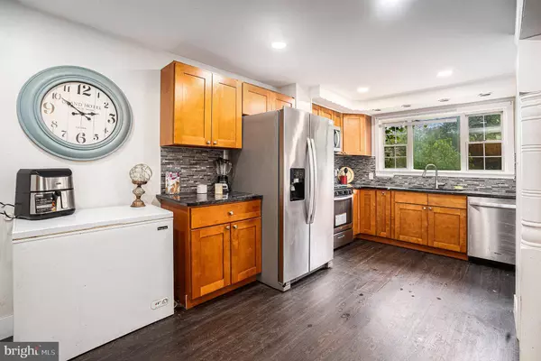 277 WINDERMERE AVE, Lansdowne, PA 19050