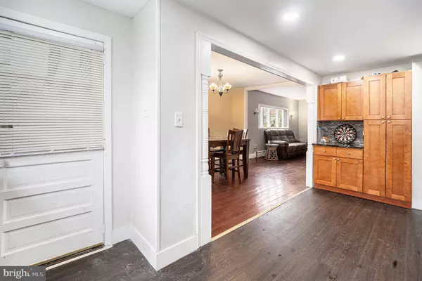 277 WINDERMERE AVE, Lansdowne, PA 19050