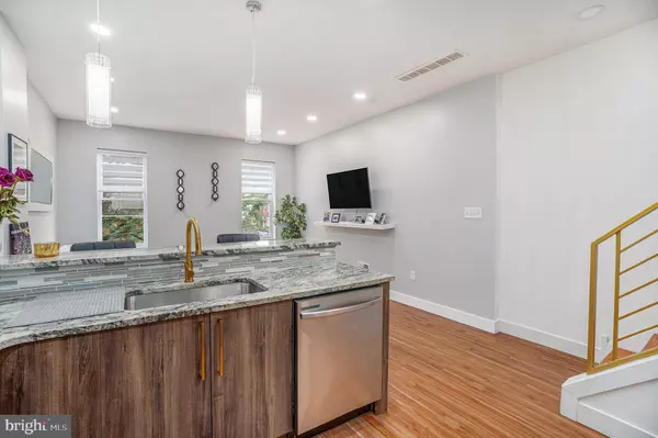 2403 S 11TH ST #2, Philadelphia, PA 19148