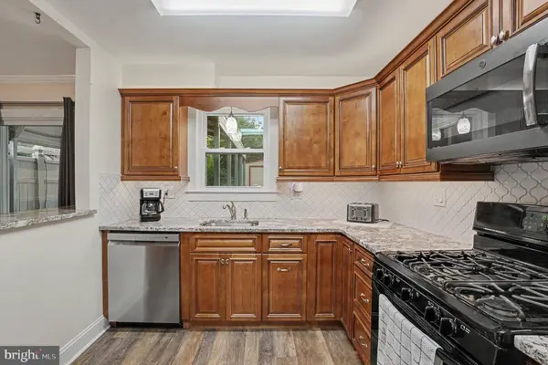 729 HOLLY DR, Pottstown, PA 19464