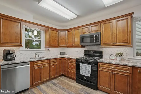 729 HOLLY DR, Pottstown, PA 19464