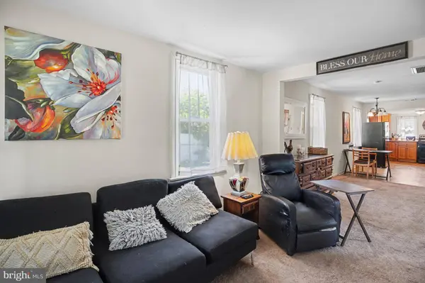 935 HILLSIDE AVE, Upper Chichester, PA 19061