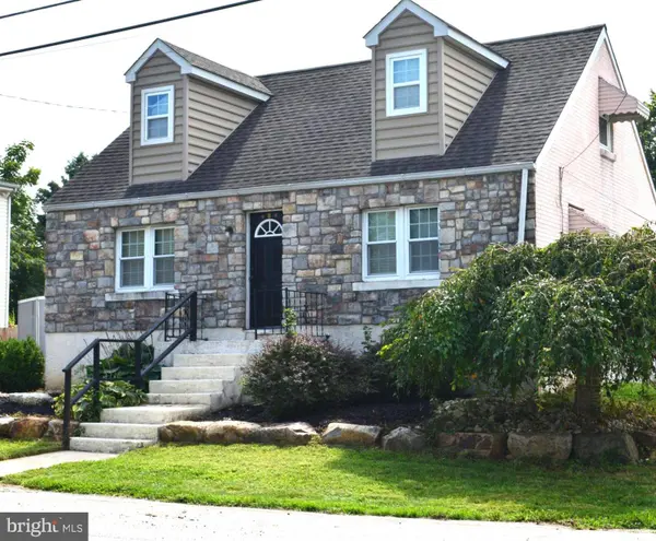26 S BARRY AVE, Norristown, PA 19403