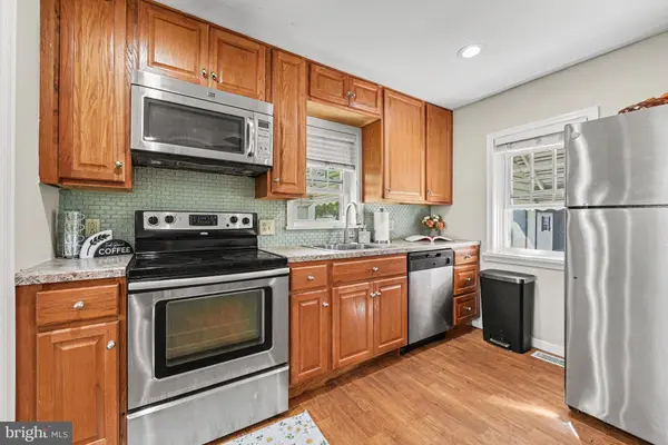 26 S BARRY AVE, Norristown, PA 19403