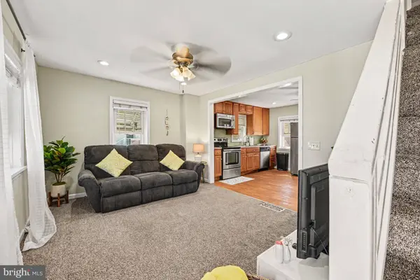 26 S BARRY AVE, Norristown, PA 19403