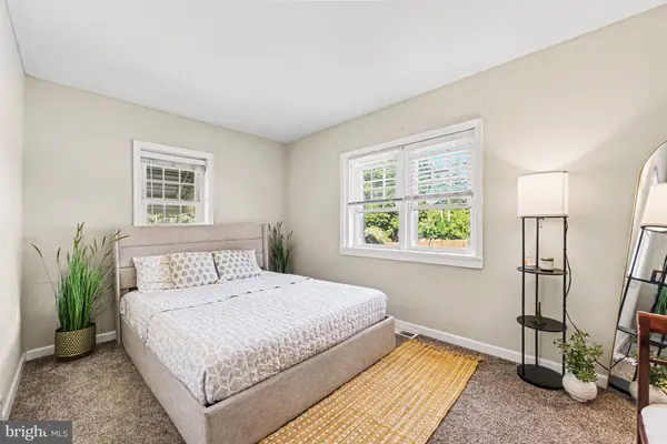 26 S BARRY AVE, Norristown, PA 19403