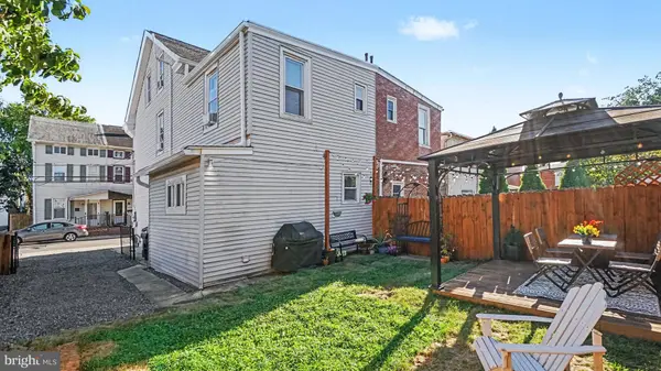 253 WALNUT ST, Phoenixville, PA 19460