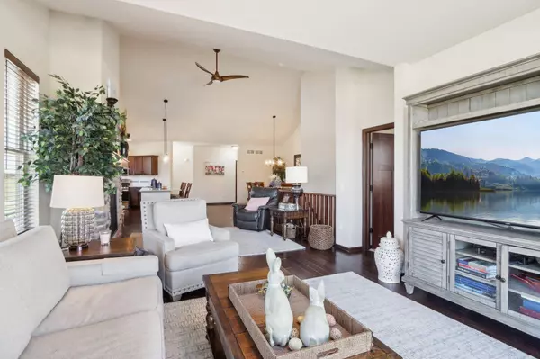 3012 Bronze Leaf Lane, Sun Prairie, WI 53590