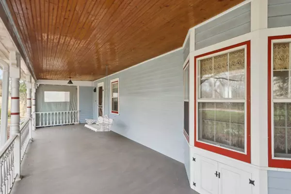 W9301 Voss Road, Poynette, WI 53955