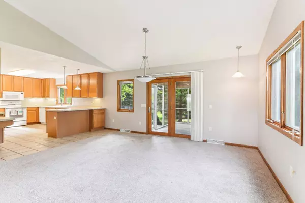 1402 Danbury Bay, Waunakee, WI 53597