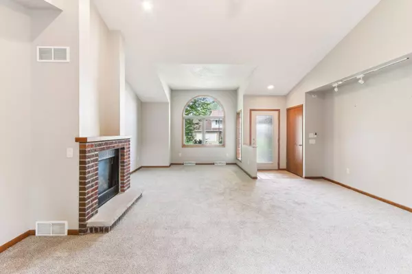 1402 Danbury Bay, Waunakee, WI 53597