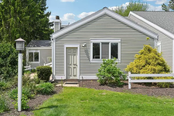 7301 Cedar Creek Trail, Madison, WI 53717