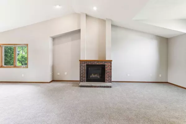 1402 Danbury Bay, Waunakee, WI 53597