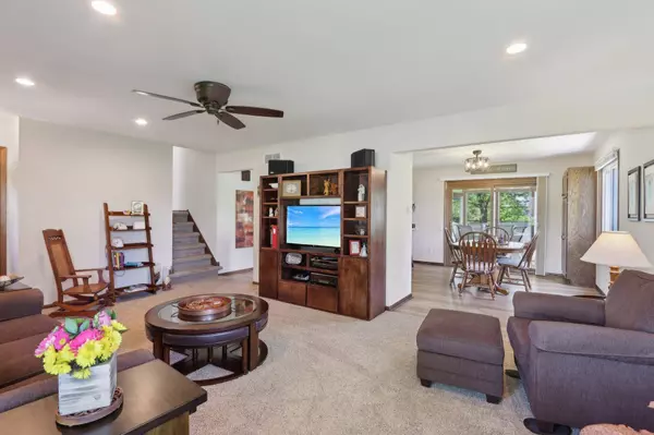 103 Winston Way, Waunakee, WI 53597