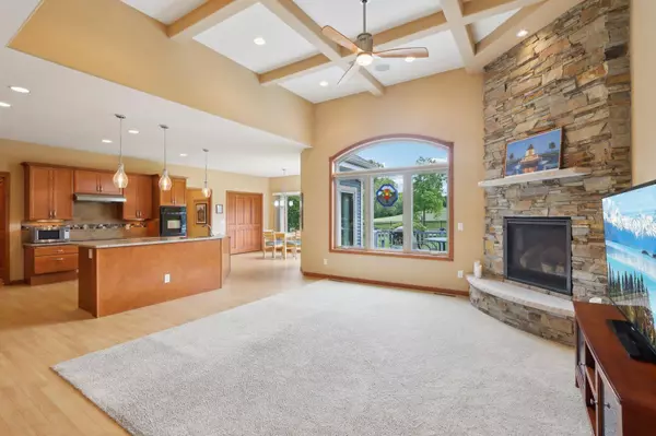 1957 Foggy Mountain Pass, Waunakee, WI 53597