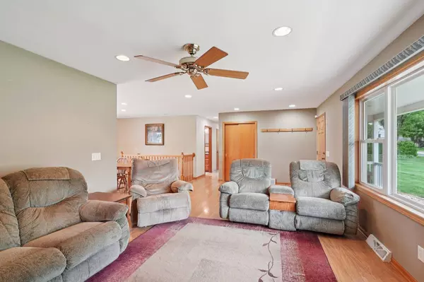 6107 Imperial Drive, Waunakee, WI 53597