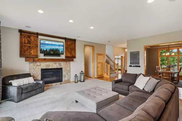6522 Harvest Moon Court, Waunakee, WI 53597