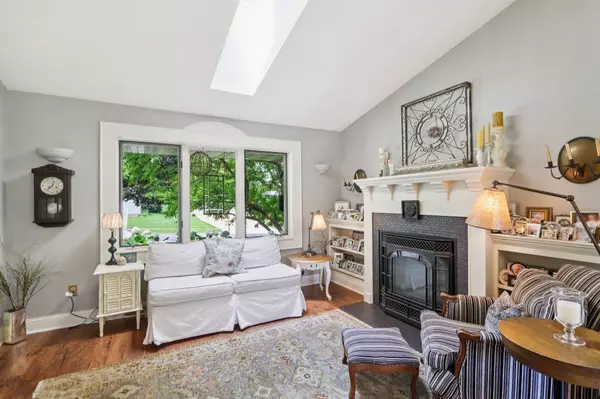 1908 Winchester Way, Waunakee, WI 53597