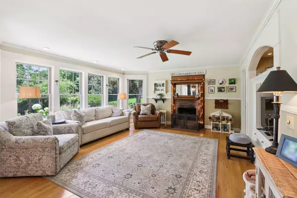 1908 Winchester Way, Waunakee, WI 53597