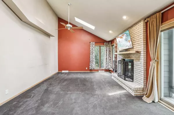 13 Apple Hill Circle, Madison, WI 53717