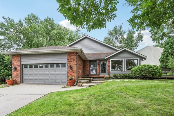 13 Apple Hill Circle, Madison, WI 53717