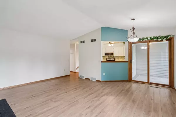 841 Henry Street, Waunakee, WI 53597