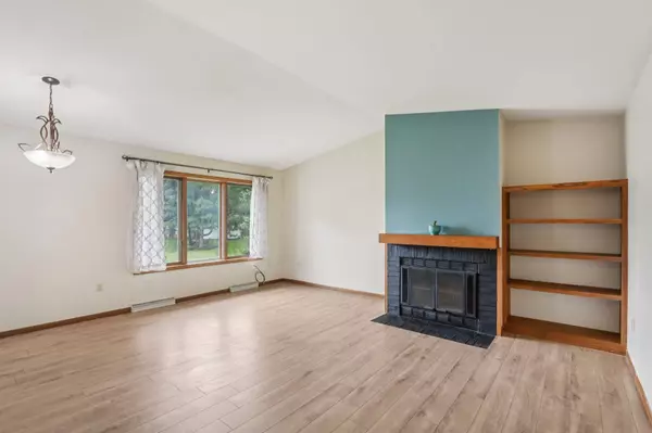 841 Henry Street, Waunakee, WI 53597