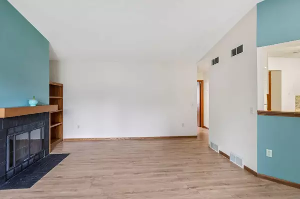 841 Henry Street, Waunakee, WI 53597