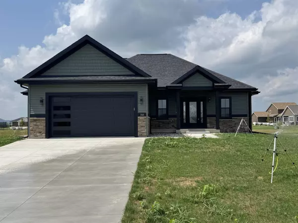 264 Falcon Court, Sauk City, WI 53583