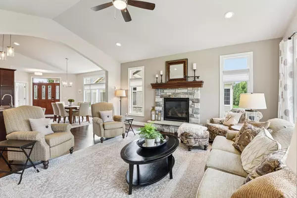 410 Grandview Drive, Waunakee, WI 53597