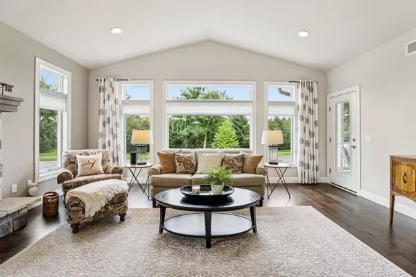 410 Grandview Drive, Waunakee, WI 53597