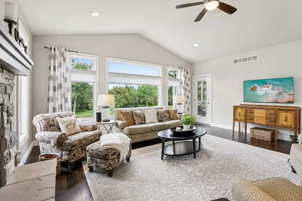 410 Grandview Drive, Waunakee, WI 53597